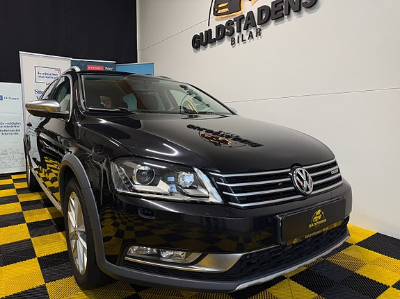 Volkswagen Passat Alltrack 4 of 30