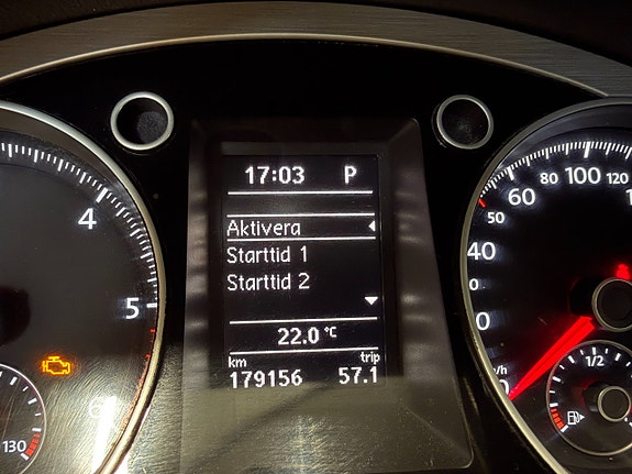 Volkswagen Passat Alltrack 29 of 30