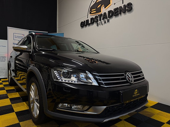 Volkswagen Passat Alltrack 9 of 30