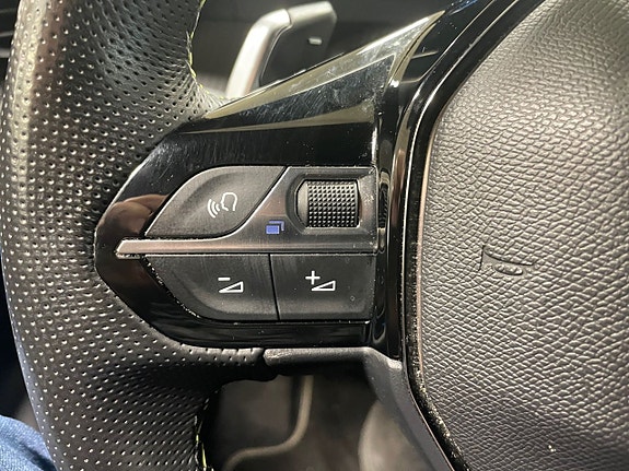 Peugeot 2008 23 of 26