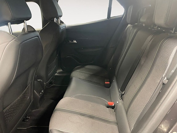 Peugeot 2008 14 of 26