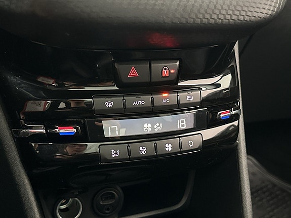 Peugeot 2008 24 of 26