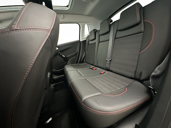 Peugeot 2008 14 of 26