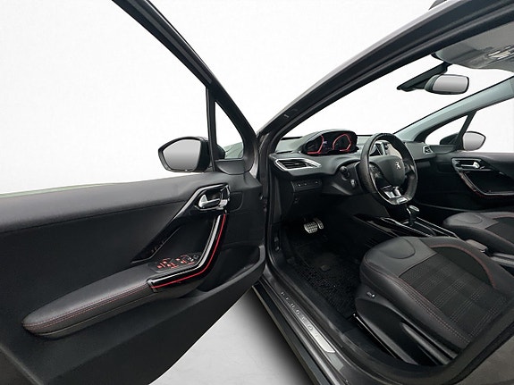 Peugeot 2008 8 of 26