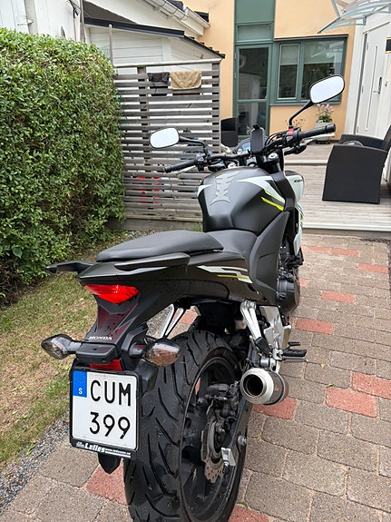 Honda CB500F 4 of 8