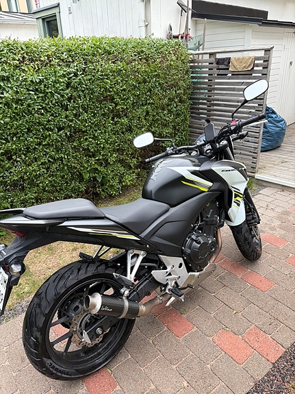 Honda CB500F 2 of 8