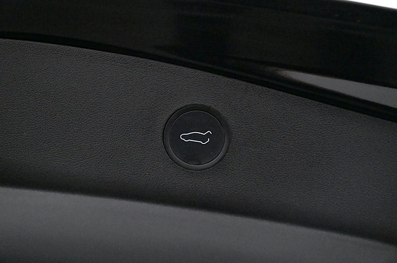Tesla Model 3 22 of 27