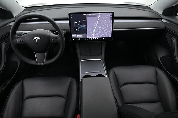 Tesla Model 3 6 of 27