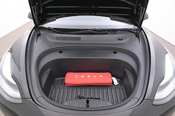 Tesla Model 3 26 of 27
