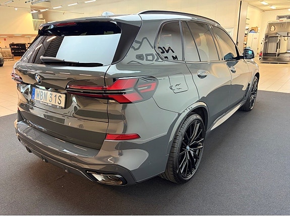 BMW X5 4 of 17