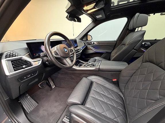 BMW X5 8 of 17