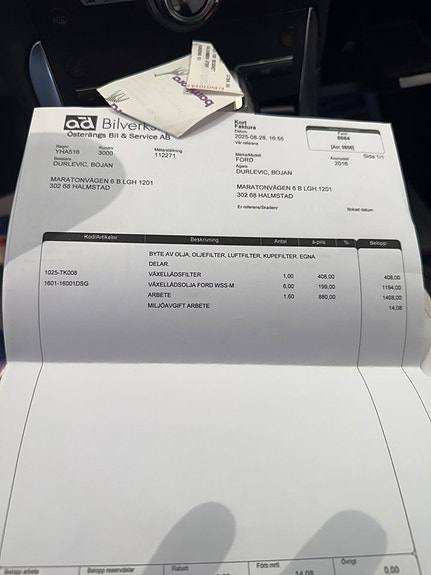 Ford S-MAX 23 of 26
