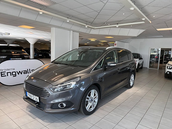 Ford S-MAX 2 of 26