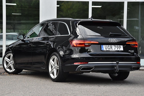 Audi A4 5 of 26