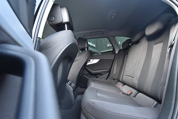 Audi A4 11 of 26