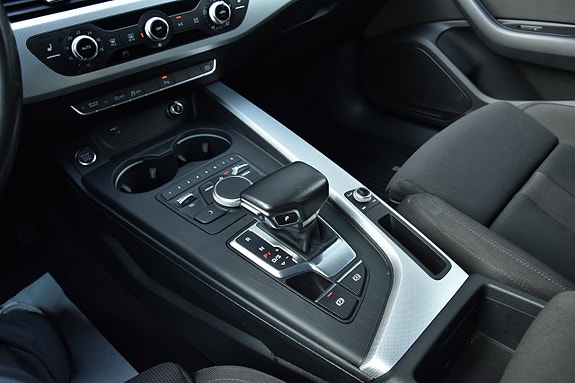 Audi A4 16 of 26