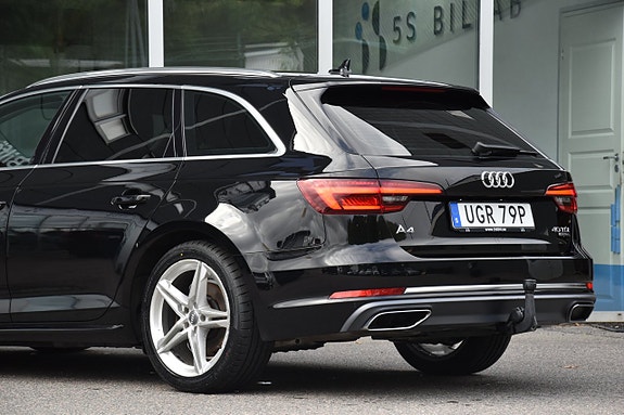 Audi A4 6 of 26