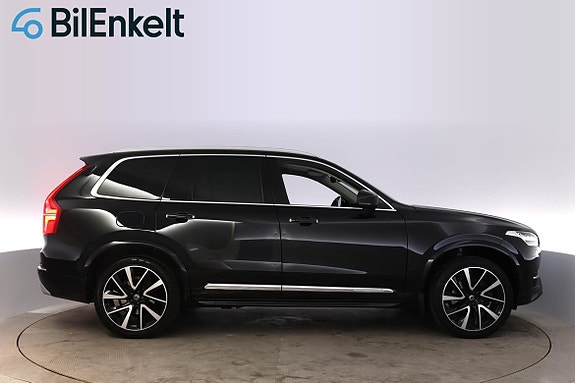 Volvo XC90 2 of 30