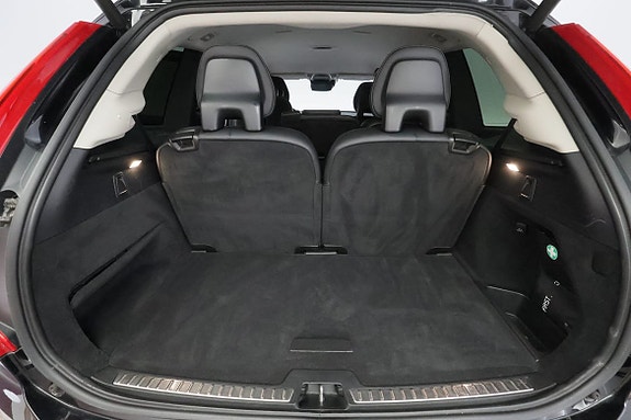 Volvo XC90 9 of 30