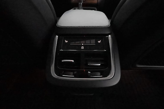 Volvo XC90 22 of 30