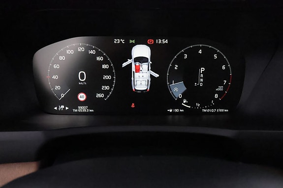 Volvo XC90 24 of 30