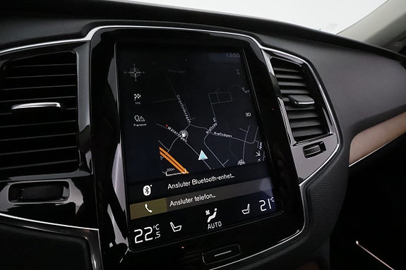 Volvo XC90 26 of 30