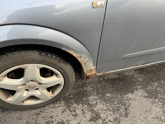 Opel Astra 4 of 5
