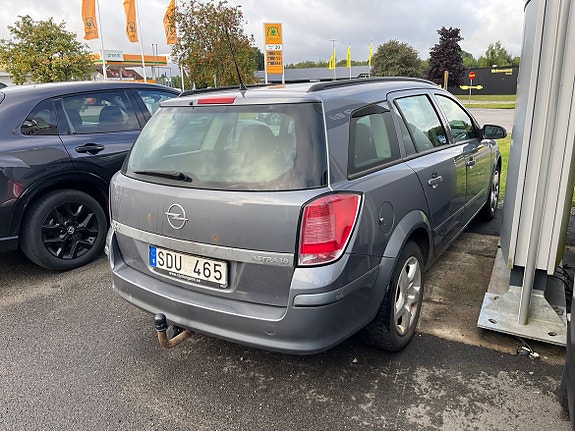 Opel Astra 3 of 5