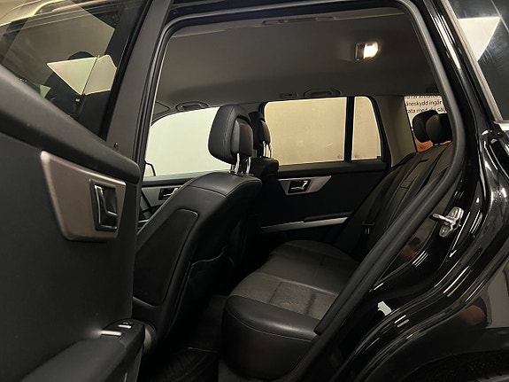Mercedes-Benz GLK220 21 of 23