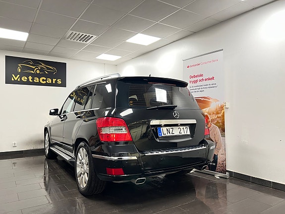 Mercedes-Benz GLK220 5 of 23