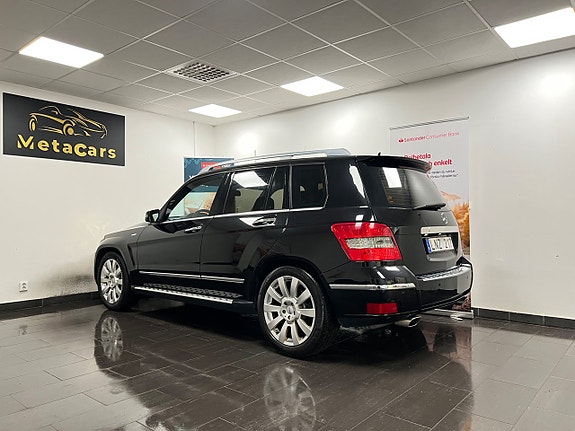 Mercedes-Benz GLK220 4 of 23
