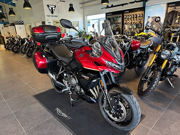 Triumph Tiger Sport 800 Tour 2 of 5
