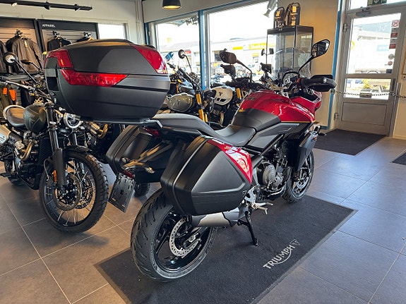 Triumph Tiger Sport 800 Tour 3 of 5