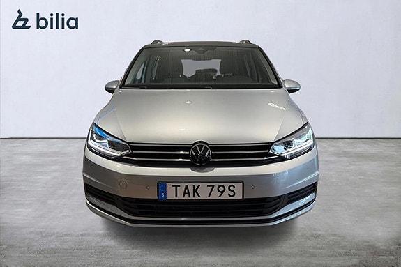 Volkswagen Touran 2 of 23
