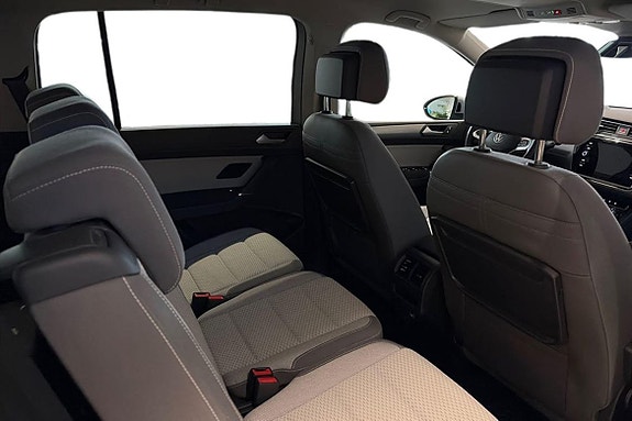 Volkswagen Touran 20 of 23