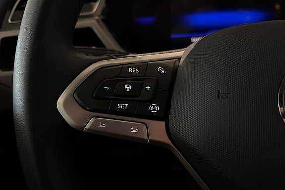 Volkswagen Touran 13 of 23