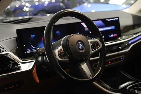 BMW X5 13 of 18