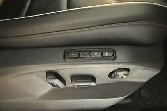 Volkswagen Tiguan 14 of 23