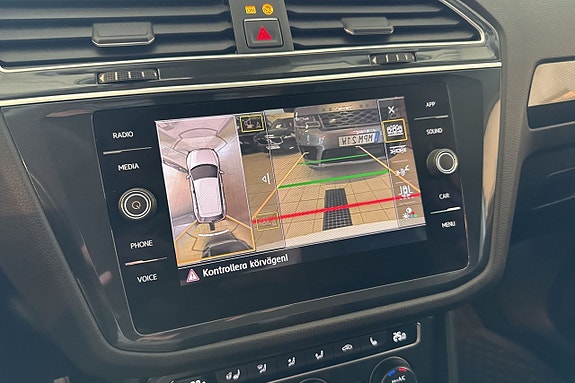 Volkswagen Tiguan 7 of 23
