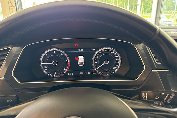 Volkswagen Tiguan 6 of 23