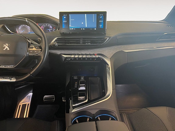 Peugeot 3008 11 of 23