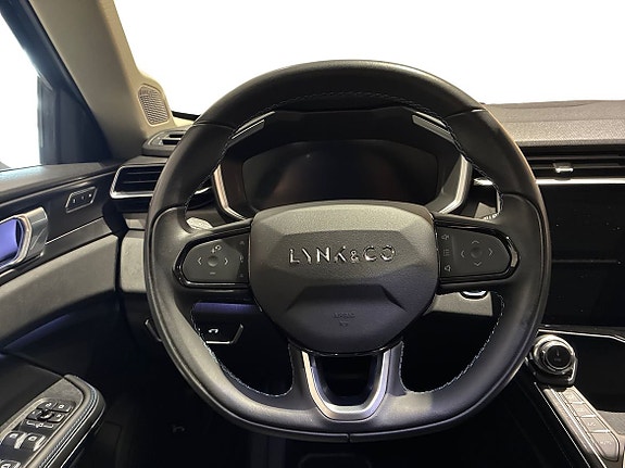 Lynk & Co 01 10 of 17