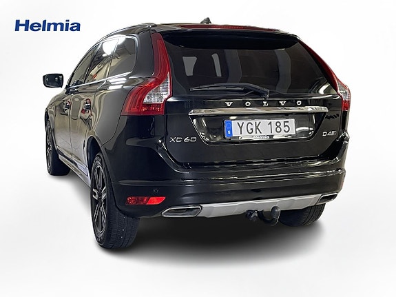 Volvo XC60 2 of 11