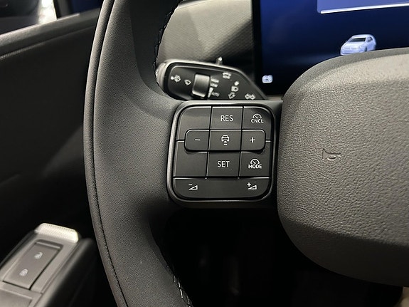 Volkswagen Polo 10 of 16