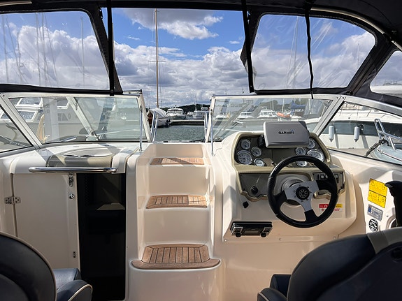Bella 600 DC 2013 - fin och välhållen daycruiser 6 of 11