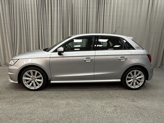 Audi A1 2 of 13