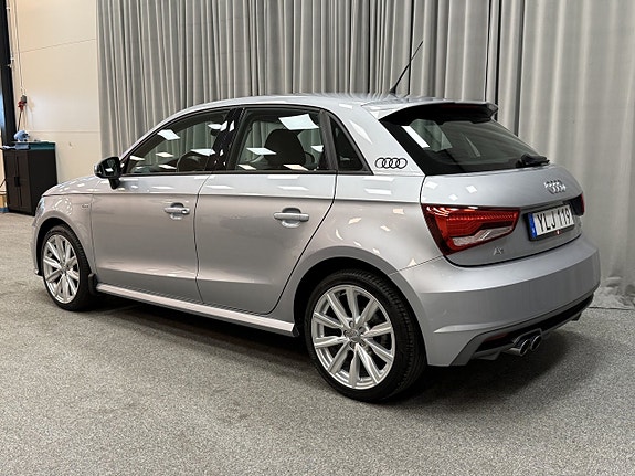 Audi A1 3 of 13