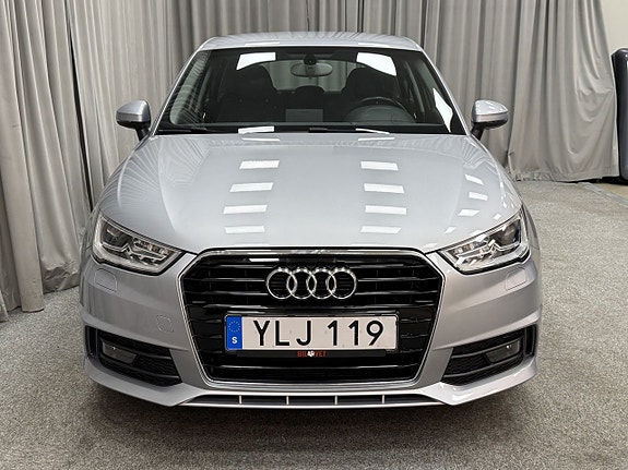 Audi A1 5 of 13