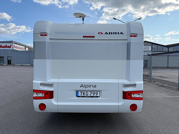 Adria Alpina 660 PT ALDE / Förtält / Queenbed / 3 våningssängar 4 of 22