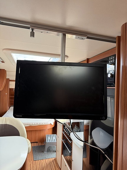 Adria Alpina 660 PT ALDE / Förtält / Queenbed / 3 våningssängar 19 of 22